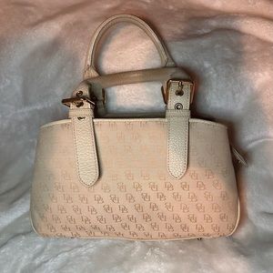 Dooney & Bourke Purse